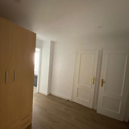 דירות ולנסיה Habitacion Privada En Un Gran Sector מראה חיצוני תמונה